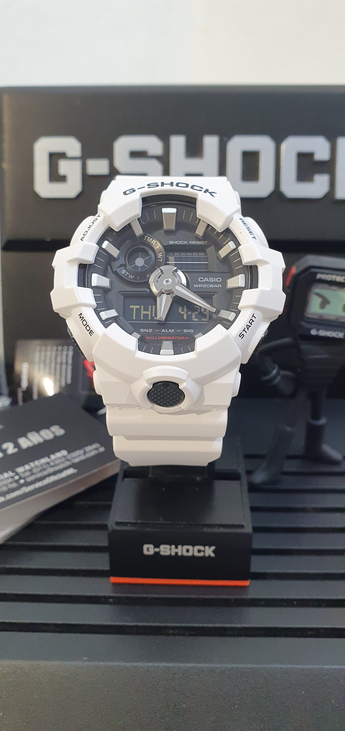 Reloj Casio G-Shock para hombre GA-700-7ACR